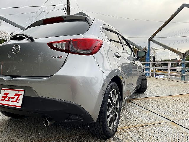 MAZDA DEMIO 2015