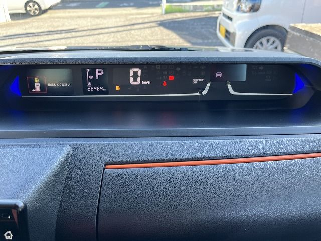 DAIHATSU TANTO FAN CROSS 2023