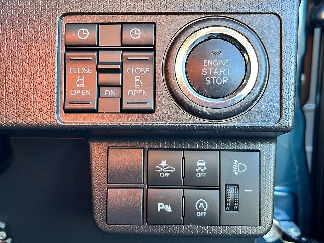 DAIHATSU TANTO FAN CROSS 2023