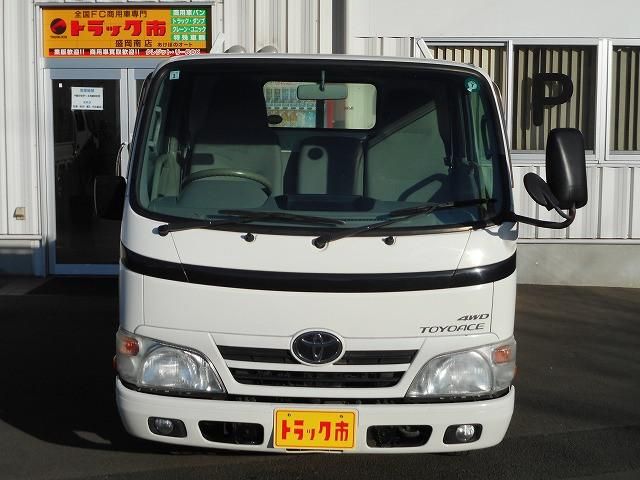 TOYOTA DYNA 2013