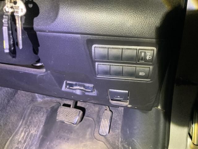 TOYOTA YARIS HYBRID 2020