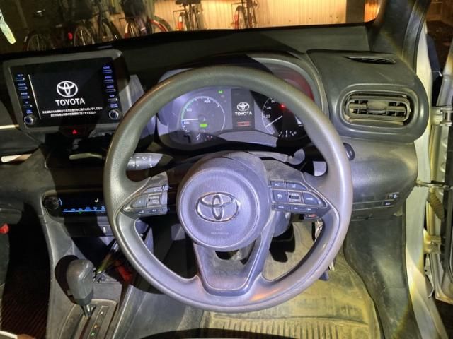 TOYOTA YARIS HYBRID 2020