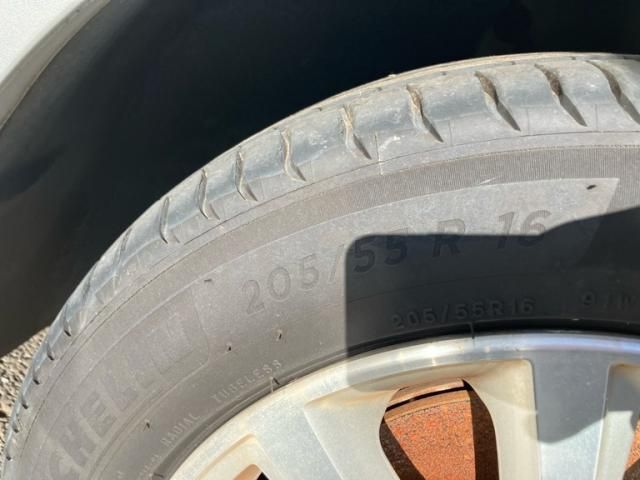 VOLKSWAGEN VOLKSWAGEN GOLF TOURAN 2011