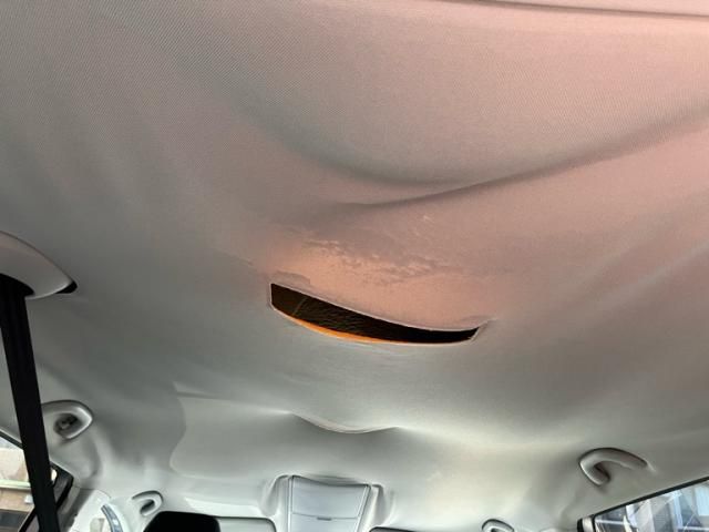 VOLKSWAGEN VOLKSWAGEN GOLF TOURAN 2011