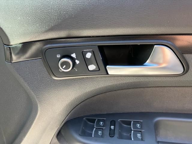 VOLKSWAGEN VOLKSWAGEN GOLF TOURAN 2011