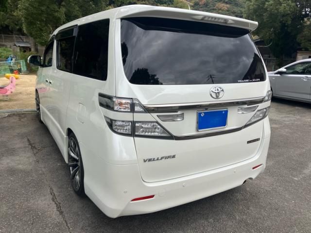 TOYOTA VELLFIRE 2014
