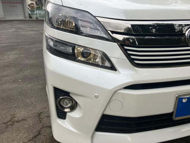 TOYOTA VELLFIRE 2014
