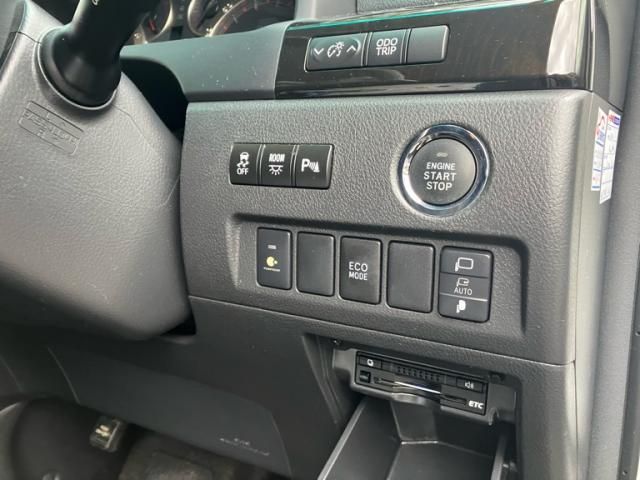 TOYOTA VELLFIRE 2014