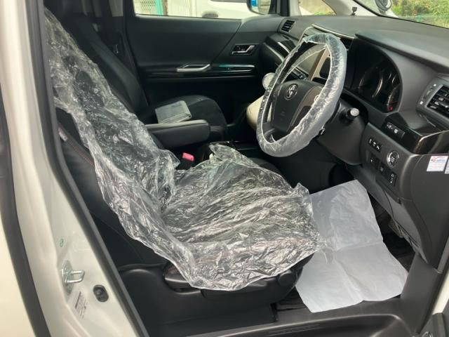 TOYOTA VELLFIRE 2014