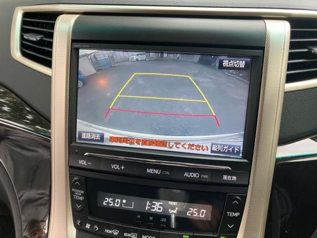 TOYOTA VELLFIRE 2014