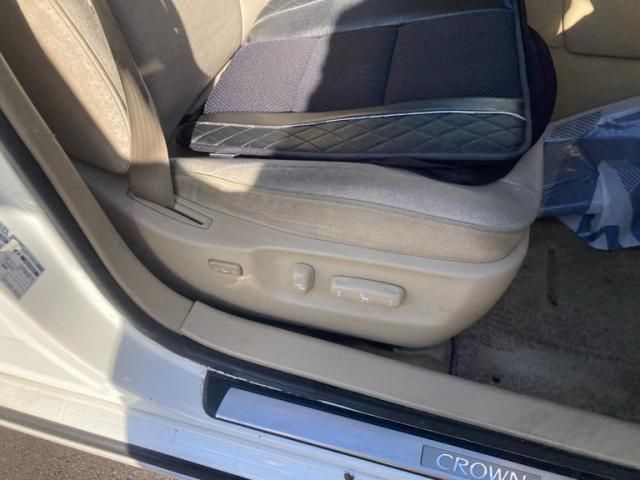 TOYOTA CROWN sedan 2004