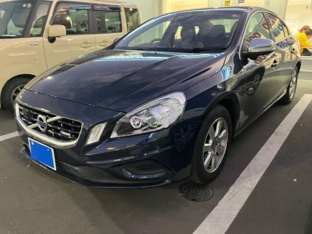 VOLVO VOLVO S60 2012