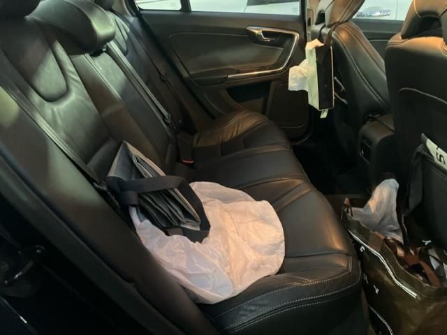 VOLVO VOLVO S60 2012