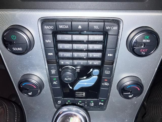 VOLVO VOLVO S60 2012