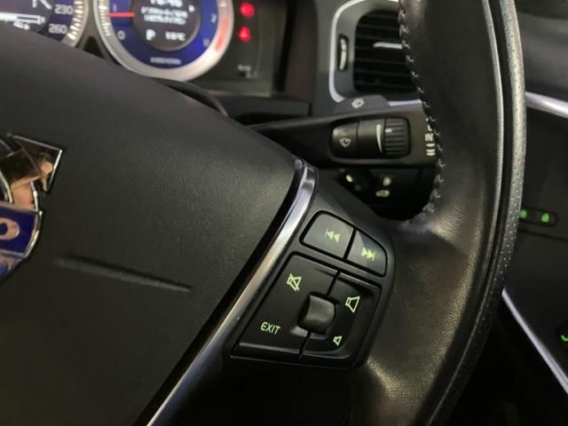 VOLVO VOLVO S60 2012