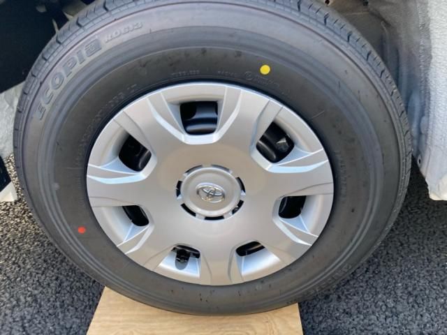 TOYOTA HIACE wagon 4WD 2025