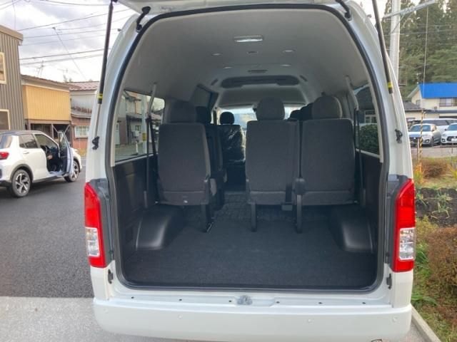 TOYOTA HIACE wagon 4WD 2025