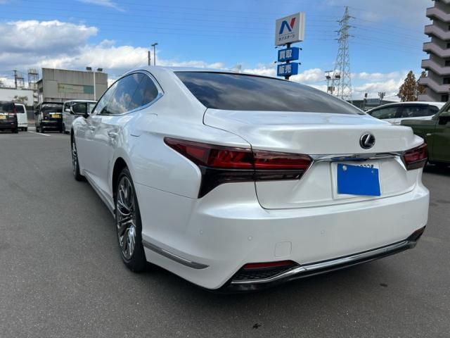 TOYOTA LEXUS LS500h 2021