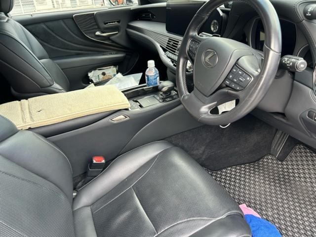 TOYOTA LEXUS LS500h 2021