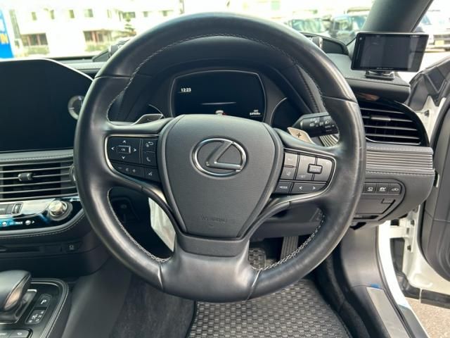 TOYOTA LEXUS LS500h 2021