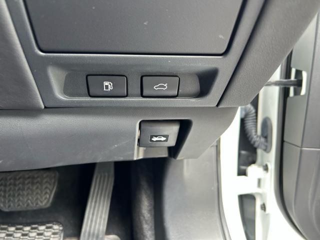 TOYOTA LEXUS LS500h 2021