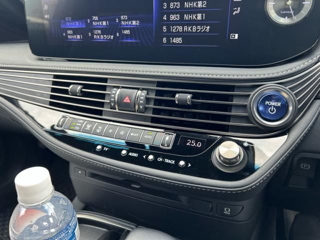 TOYOTA LEXUS LS500h 2021