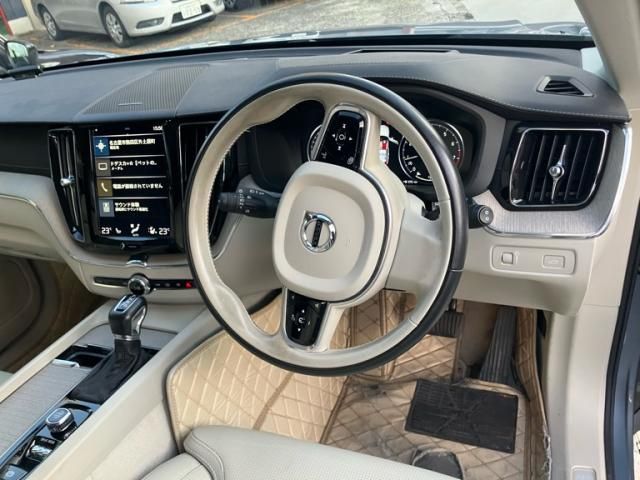 VOLVO VOLVO XC60 2019