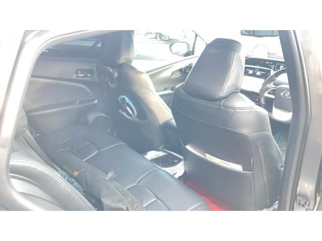 TOYOTA PRIUS 4WD 2016