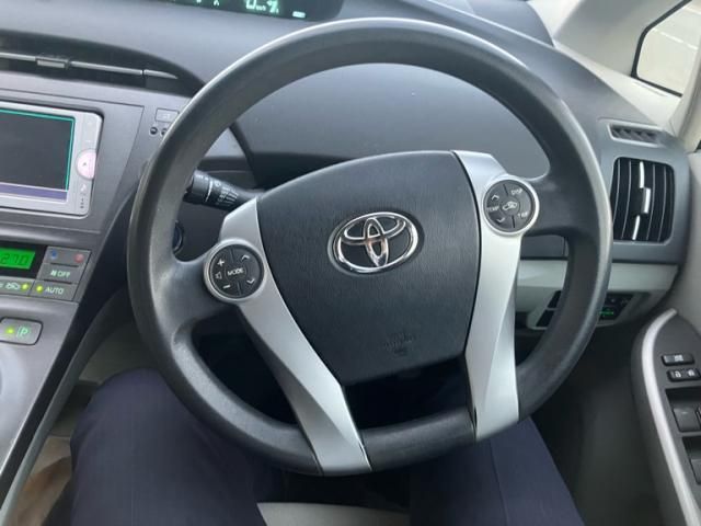TOYOTA PRIUS 2013