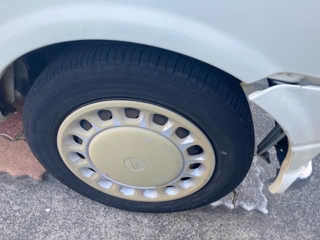 DAIHATSU MIRA GINO 2003