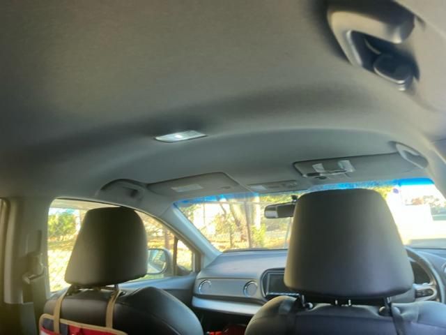 HONDA INSIGHT EXCLUSIVE 2011