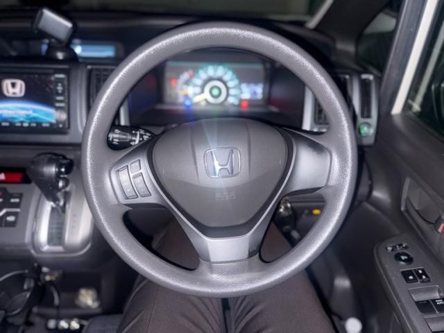 HONDA STEPWAGON 2010