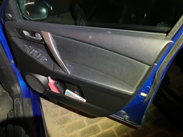 MAZDA AXELA SPORTS 2011