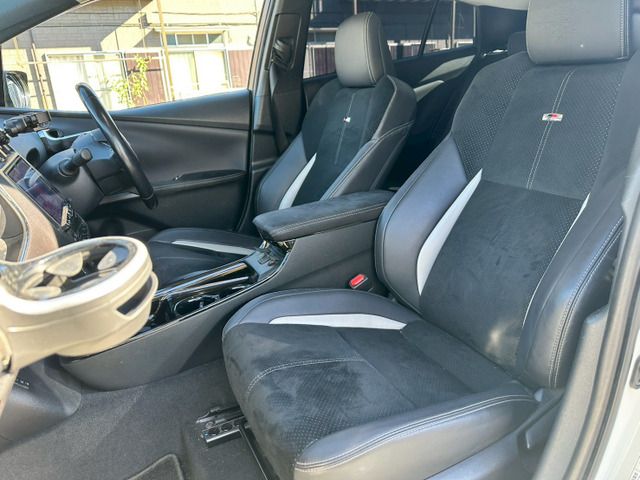 TOYOTA PRIUS PHV 2018