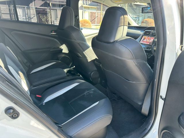 TOYOTA PRIUS PHV 2018