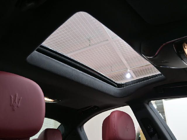 MASERATI MASERATI GHIBLI Sedan 2015