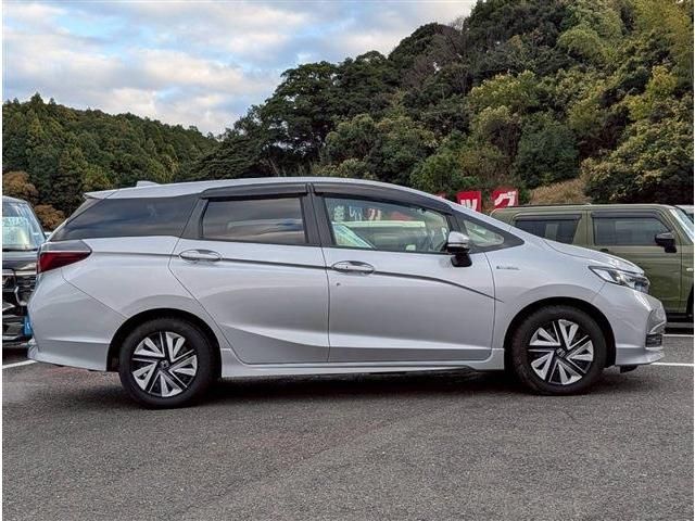 HONDA SHUTTLE HYBRID 2022