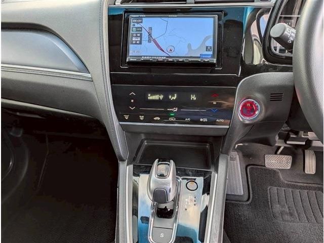 HONDA SHUTTLE HYBRID 2022