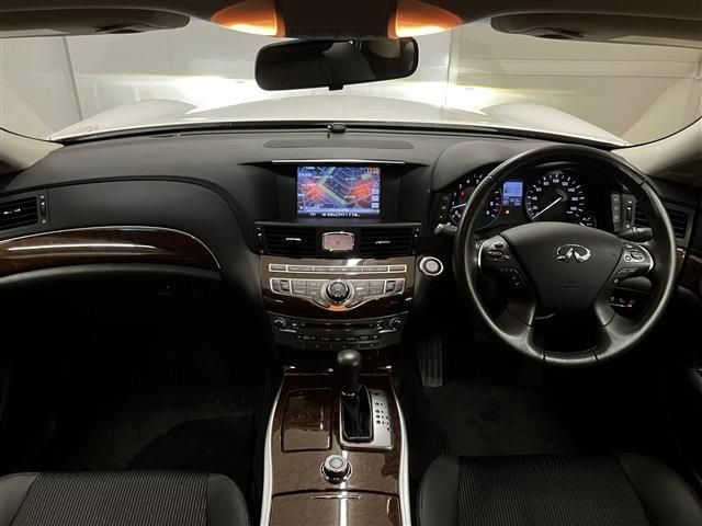 NISSAN FUGA 4WD 2015