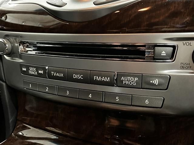 NISSAN FUGA 4WD 2015