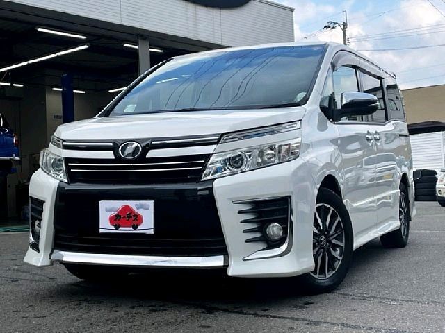 TOYOTA VOXY 2016
