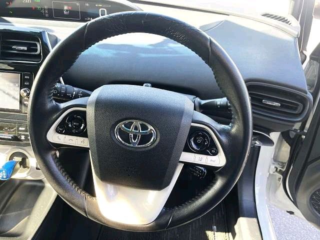 TOYOTA PRIUS 4WD 2016
