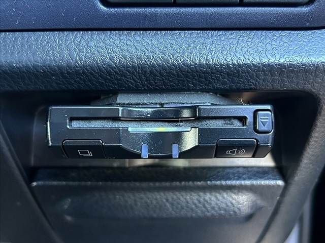 TOYOTA VOXY HYBRID 2015