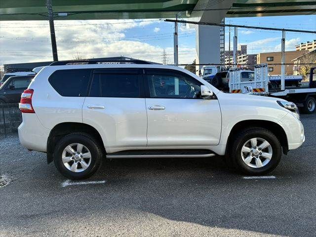 TOYOTA LANDCRUISER PRADO 2017