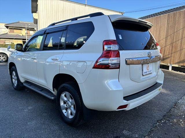 TOYOTA LANDCRUISER PRADO 2017