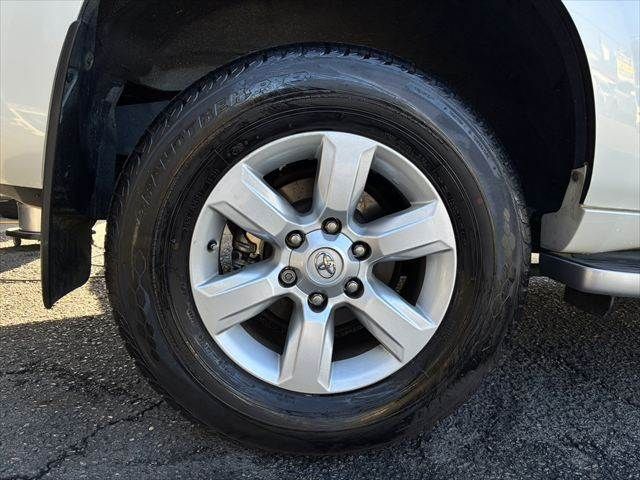 TOYOTA LANDCRUISER PRADO 2017