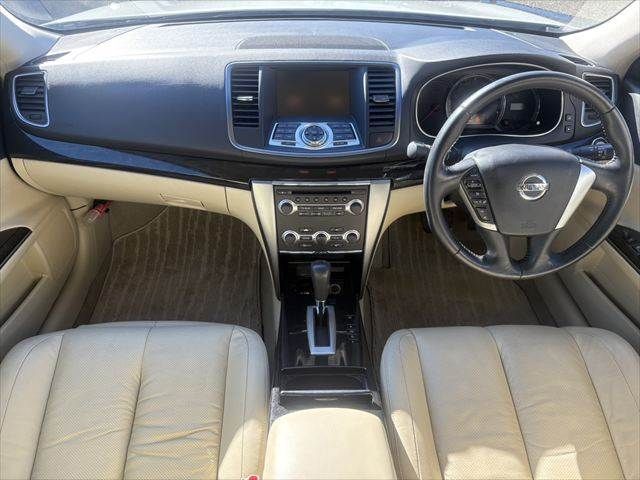 NISSAN TEANA 2011