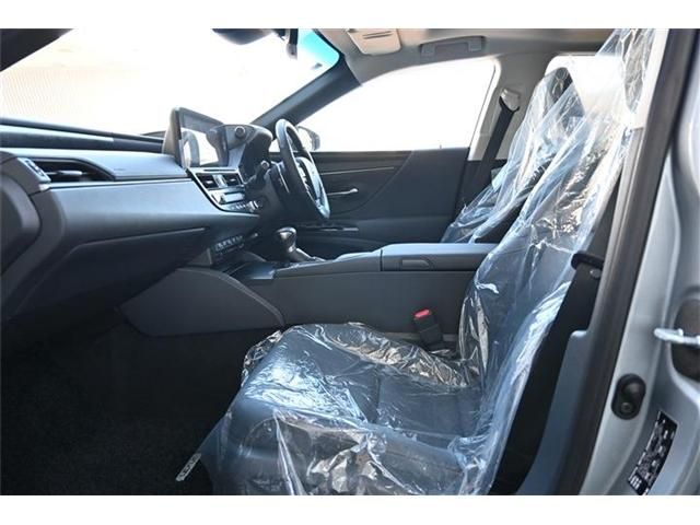 TOYOTA LEXUS ES300h 2022