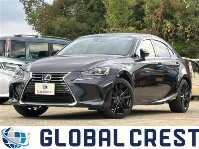 TOYOTA LEXUS IS300h 2016