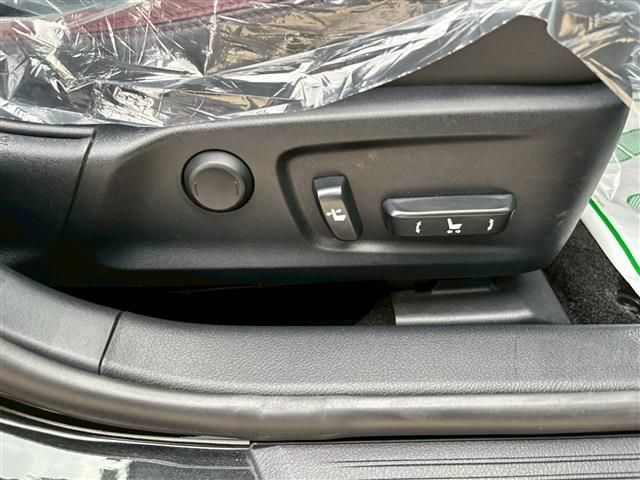 TOYOTA LEXUS IS300h 2016